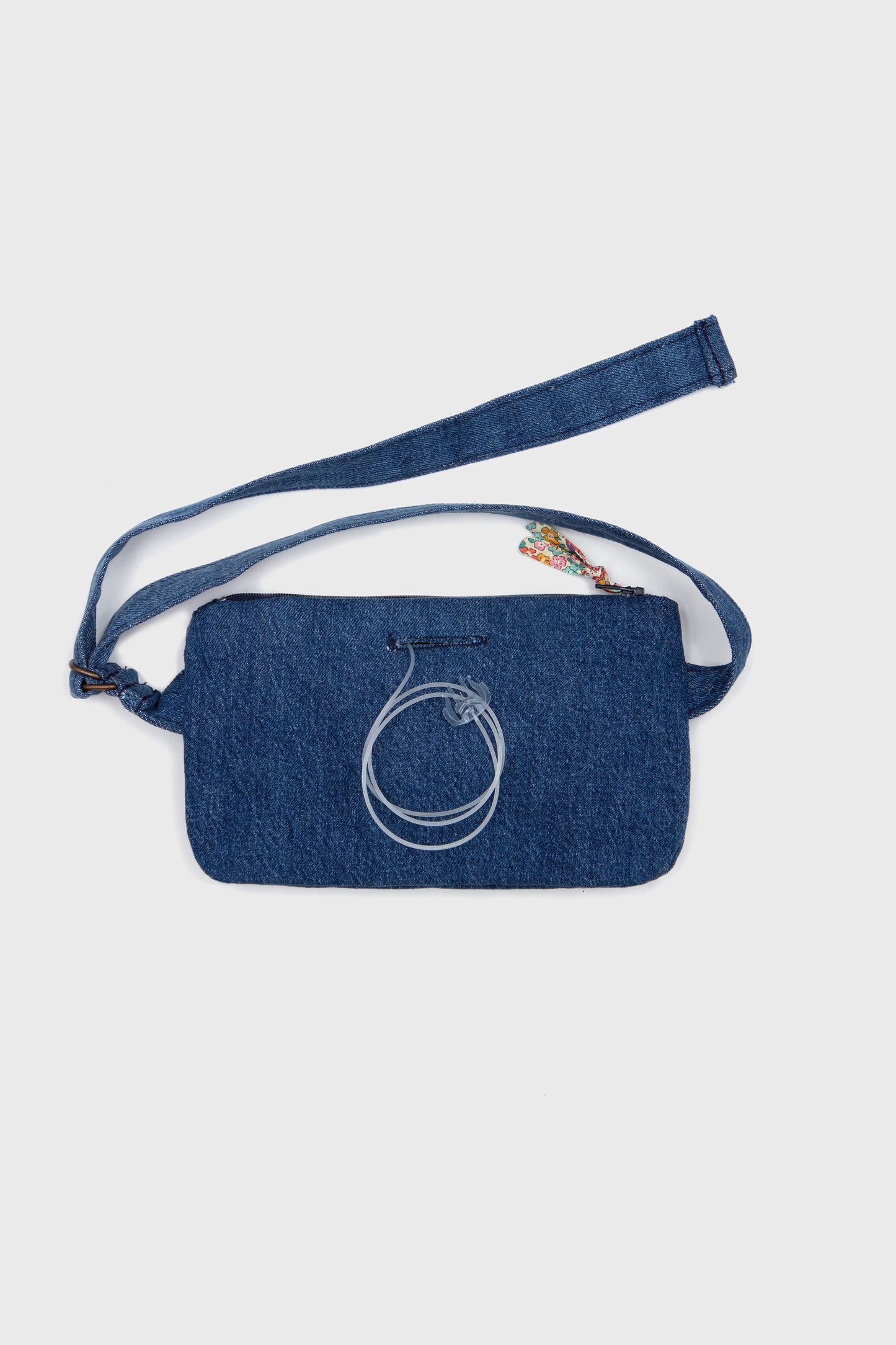 
                  
                    Riñonera para Bomba de Insulina y Móvil Denim Tachas
                  
                