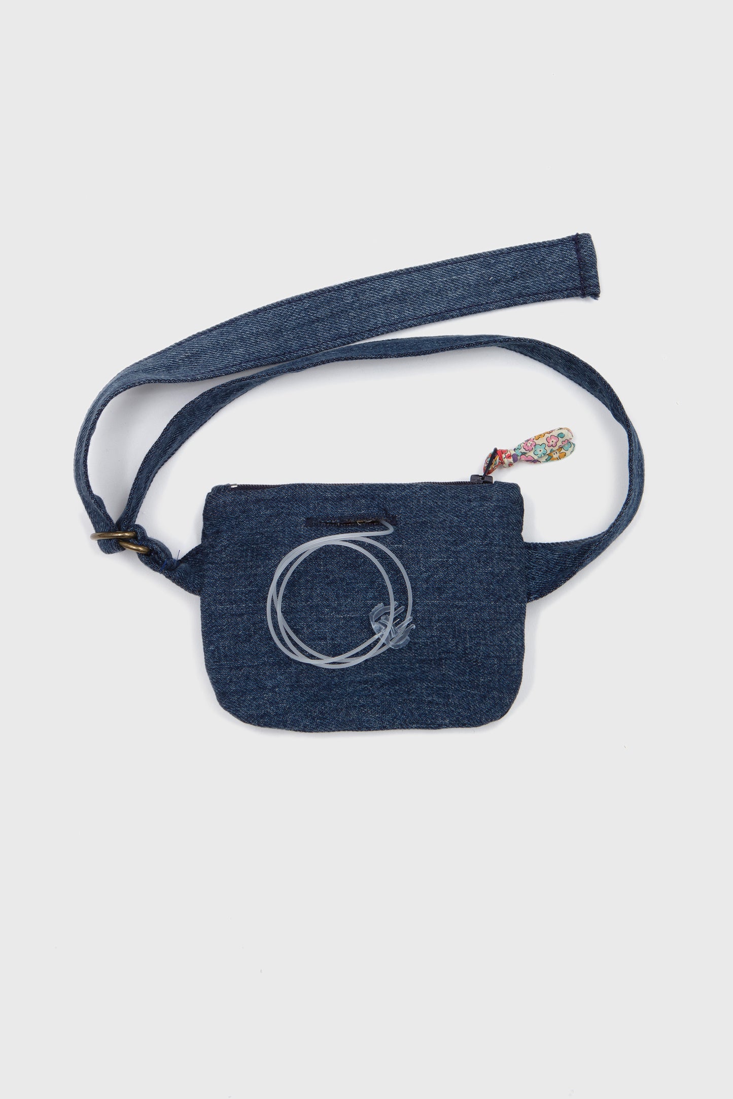
                  
                    Riñonera Denim Tachas para Bomba de Insulina
                  
                