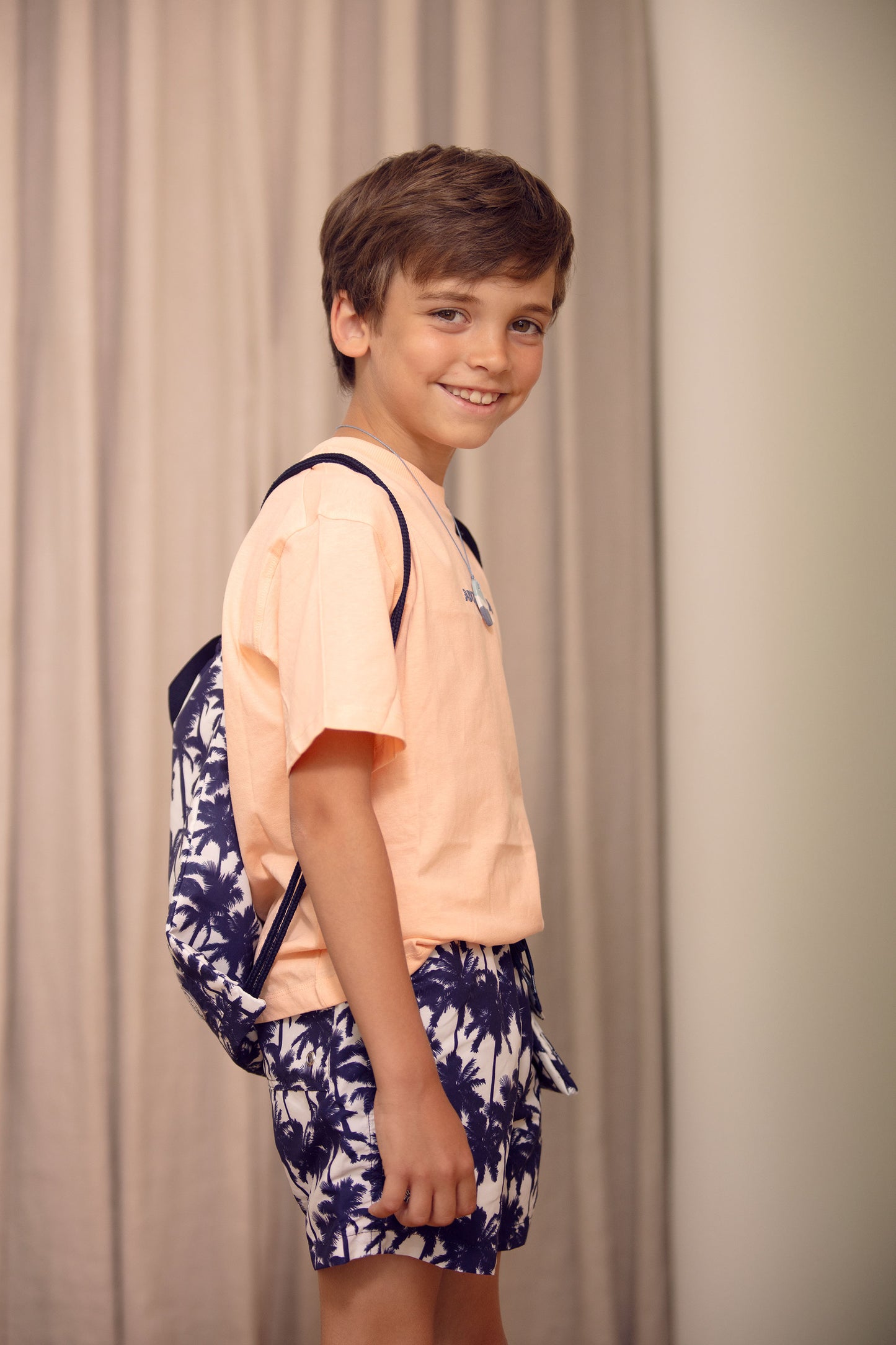 
                  
                    Promo Mochila Multibolsillos Palmeras
                  
                